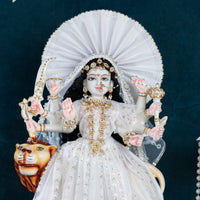 Shwet Chandrika Matarani Poshak