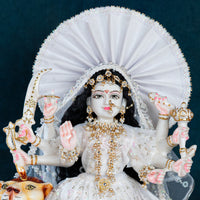 Shwet Chandrika Matarani Poshak